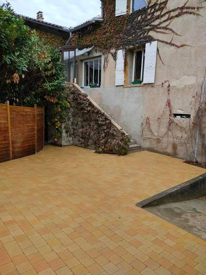 Cour en pavé Villefranche-sur-Saône